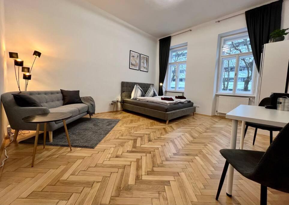 Little Cozy Residence - Enjoy Viennas Spring Season Экстерьер фото